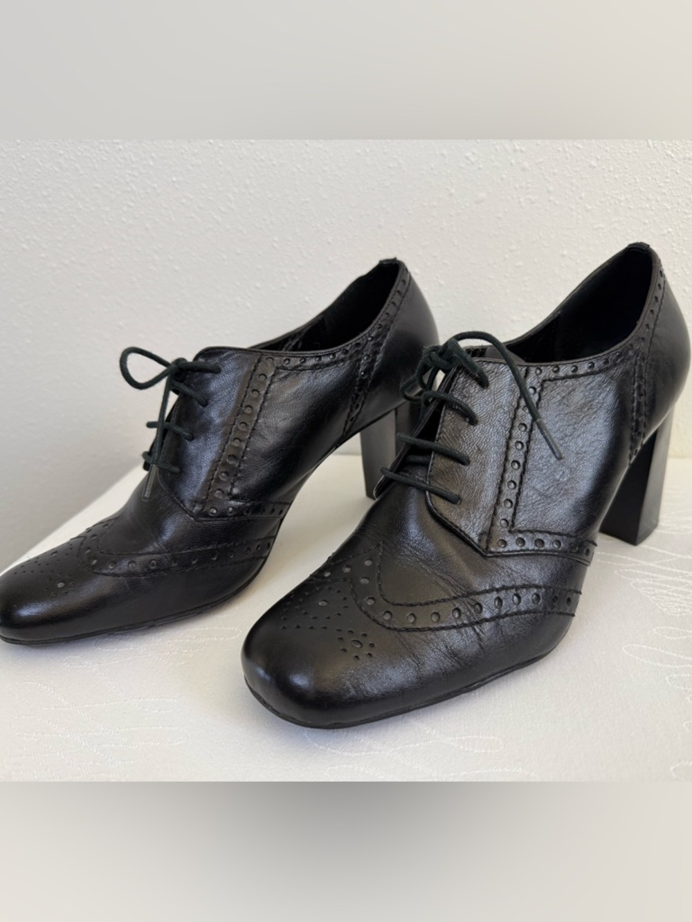 Franco Sarto Black Leather Oxford Heels Size 9M Brogue Lace Up Block Heel